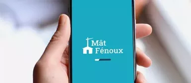 Un téléphone avec l'application mât fénoux