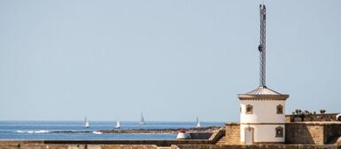 Le mât Fénoux vu depuis les Capucins