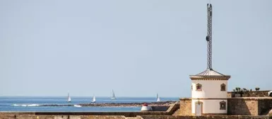 Le mât Fénoux vu depuis les Capucins
