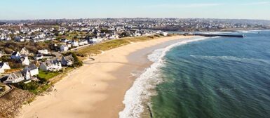 Vue aérienne de la plage de Trescadec