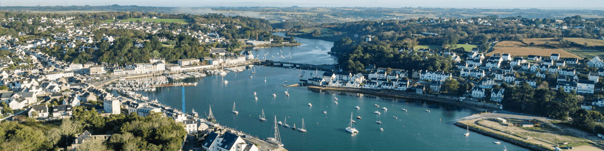 Vue aérienne du port d'Audierne